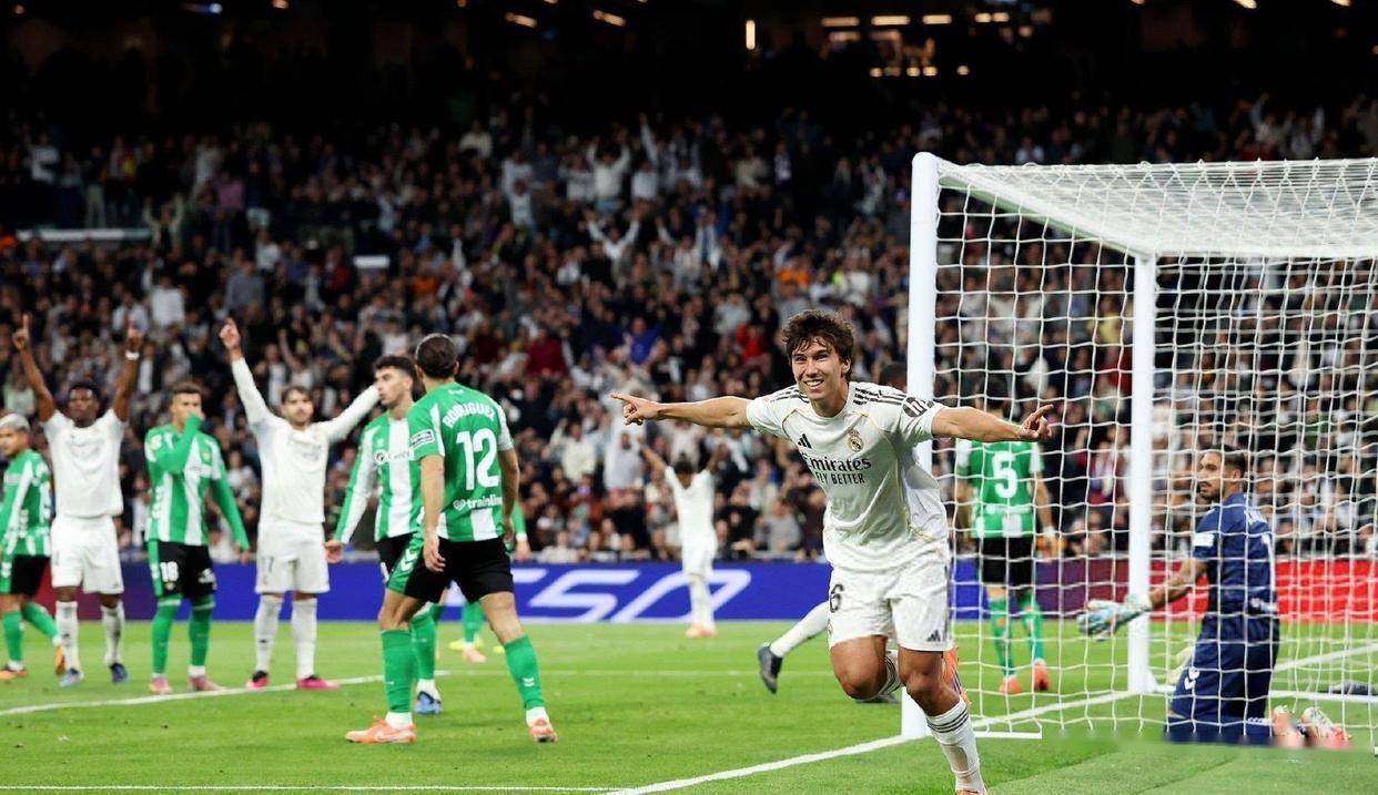 一场5-1大胜，皇马大爆发，21岁小将闪耀西甲，一人缺席太尴尬